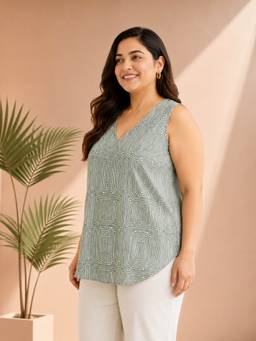 Oxolloxo - Plus Size Green Sleeveless Top