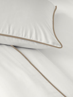 Kansso - White & Beige 600 Tc Cotton Flat Bedsheet with Pillow Cover