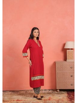 EKOHUM - Maroon Cotton Embroidered Kurta With Salwar