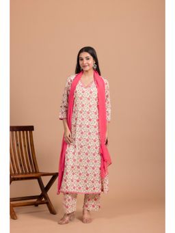LABEL MAE - Womens Floral Print Straight Pink Kurta with Pant and Dupatta