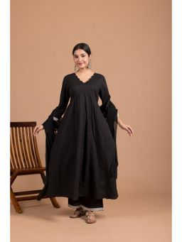 LABEL MAE - Midnight Black Scalloped Anarkali Kurta with Pant and Dupatta