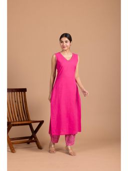 LABEL MAE - Fuchsia Burst Sleeveless Cotton Kurta with Salwar Pant