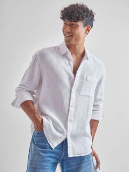 HIGHLANDER - Men White Dobby Textured Relaxed Shirt