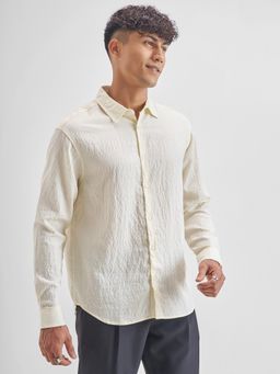 HIGHLANDER - Men Cream Dobby Textured Solid Relaxed Shirt