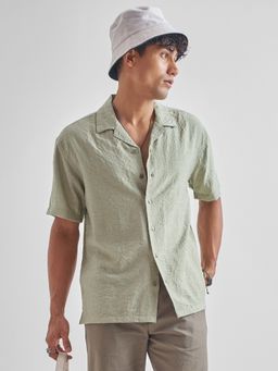 HIGHLANDER - Men Green Jacquard Cuban Collar Relaxed Shirt