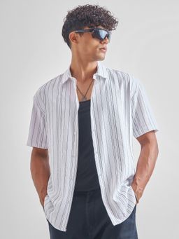 HIGHLANDER - Men White Black Popcorn Textured Stripe Oversized Shirt