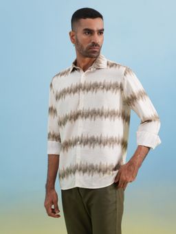 CRIMSOUNE CLUB - Men Self Design Beige Shirt