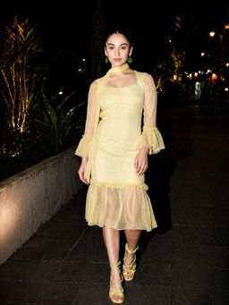 Contemponari - Yellow Chiffon Dress with Scarf
