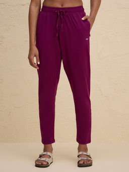Nykd by Nykaa - Ultimate Comfort Cotton Travel Pants in Relaxed Fit with Spill Safe Zip Pockets NYAT502 Wine