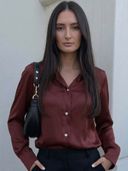 Maroon color option, Currently selected