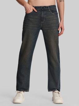 Bene Kleed - Relaxed Fit Mid-Rise Light Fade Jeans