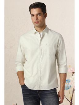 Peter England - Men Off White Slim Fit Textured Casual Shirt