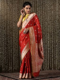 WeaverStory - Handloom Red Banarasi Saree With Kadhwa Weave Bootidar Design With Unstitched Blouse