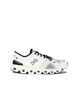 On - Cloud X 3 Sneaker (Women)