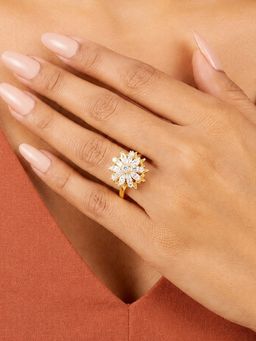 ARTKLIM - White Revolving Crystal Bloom Adjustable Anti-Tarnish Copper Ring