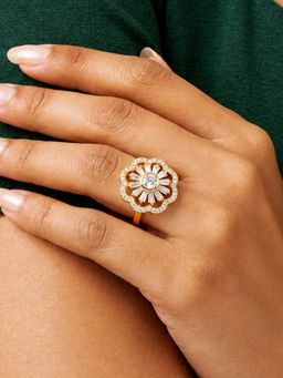 ARTKLIM - White Revolving Daisy Halo Adjustable Anti-Tarnish Copper Ring