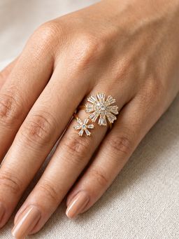 ARTKLIM - White Twin Daisy Revolving Flower Crystal Adjustable Anti-Tarnish Copper Ring