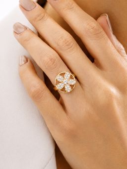 ARTKLIM - White Petal Revolving Flower Crystal Adjustable Anti-Tarnish Copper Ring
