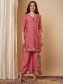 Pink color option, Currently selected