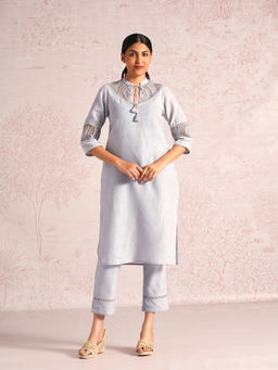 Kaveri - Women Grey Embroidered Kurta with Pant