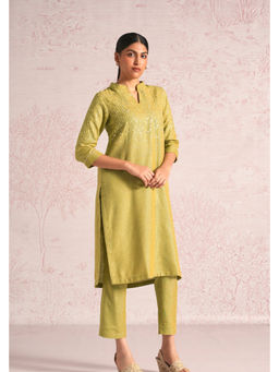 Kaveri - Women Green Embroidered Kurta with Pant