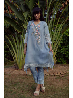 Kaveri - Women Blue Embroidered Kurta with Pant
