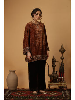 AFRIYA - Zar-e-Makhmal Brown Kurta With Pant Co-ord Set