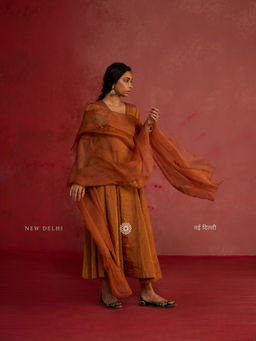 Rhua India - Gulnaar Deep Rust Zardozi Kurta and Pant with Dupatta