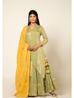 OMAANA - Harit Basant Green Kurta With Ghaghri And Dupatta