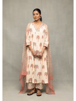 Sutra Art of Clothing - Cream and Pink Hand Block Palm Printed Kurta Set with Dupatta