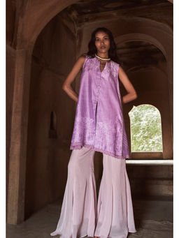 LABEL NAARITI - Zara Purple Floral Kurta and Gharara