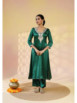 LABEL MAE - Emerald Green Kurta With Pant