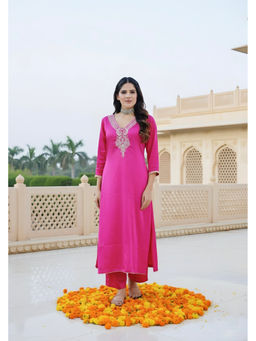 LABEL MAE - Gulabi Noor Pink Kurta With Pant