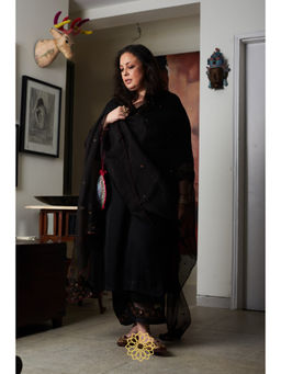 Rhua India - Kohl Red Embellished Satin Kurta and Pant with Dupatta