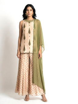 Basanti Kapde aur Koffee - Beige Muslin Embroidered Kurta With Palazzos And Dupatta
