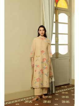 Vaayu - Sand Applique Kurta Set With Pant and Dupatta