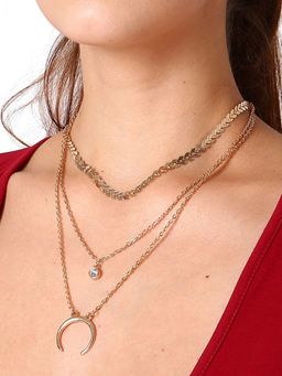 OOMPH - Gold Tone Multi Layer Multi Stranded Horse Shoe Good Luck Charm Link Necklace