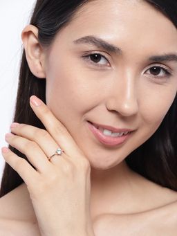 OOMPH - Womens Gold Tone Solitaire Zirconia Engagement Proposal Fashion Ring (10)