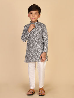 Pro Ethic Style Developer - Black Cotton Full Sleeve Floral Kurta Pyjama For Kids