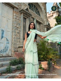 Ethnic Elements - Women Green Mul Cotton Saree Without Blouse