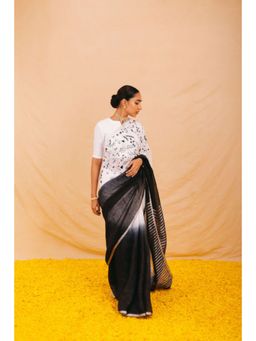 KAVANA - Women White Bhavni Linen Saree with Unstitched Blouse