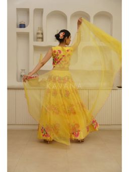 KAVANA - Women Yellow Gauri Dupatta