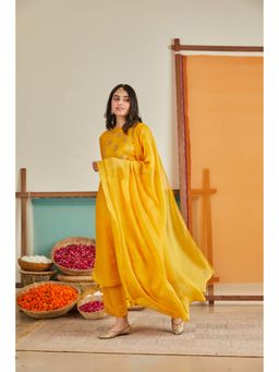 KAVANA - Women Embroidered Yellow Zareen Dupatta
