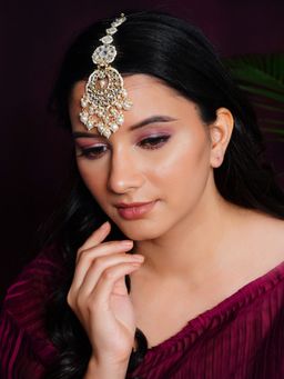 Designbox - Kundan Maang Tikka with Pearls