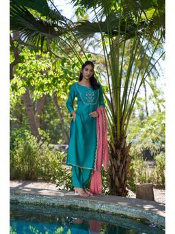 HOUSE OF MIRA - Owais Embroidered Kurta Pant and Dupatta (Set of 3)