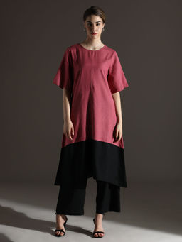 Dora Dori - Relaxed Fit Pink Colorblocked Cotton Linen Round Neck Kurta With Trouser