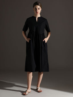 Dora Dori - Relaxed Fit Black Solid Cotton Poplin Mandarin Collar Dress