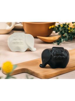 BODHI HOUSE - Elephant Salt & Pepper Shakers Ceramic Dining Table (Black & White) (Pack of 2)