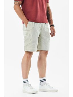 Snitch - Men Beige Solid Shorts