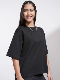 TOKYO TALKIES - Women Black Solid Relaxed Fit Drop Shoulder T-shirt